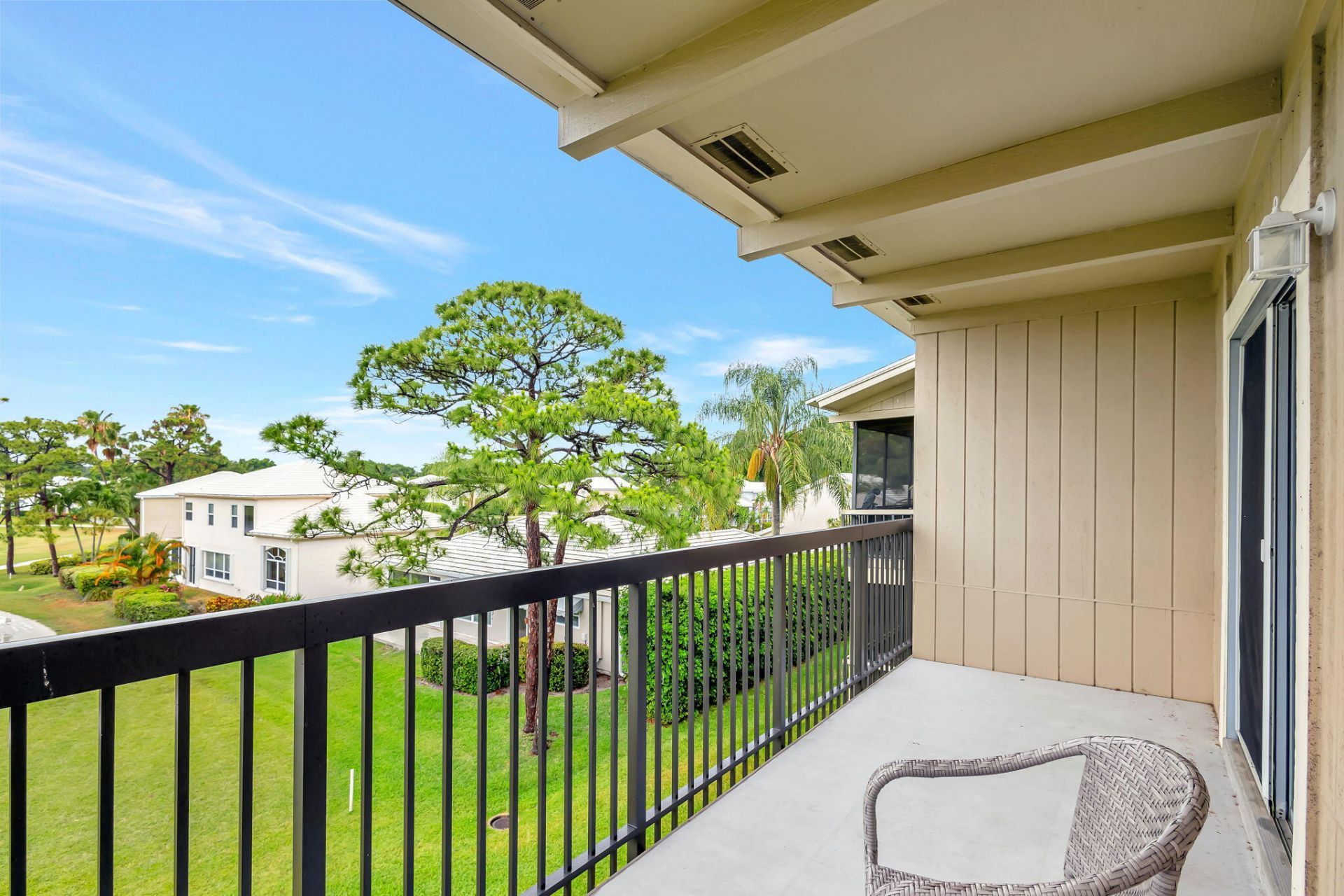 18350 SE Wood Haven Lane, Unit F, Jupiter, FL 33469 Photo