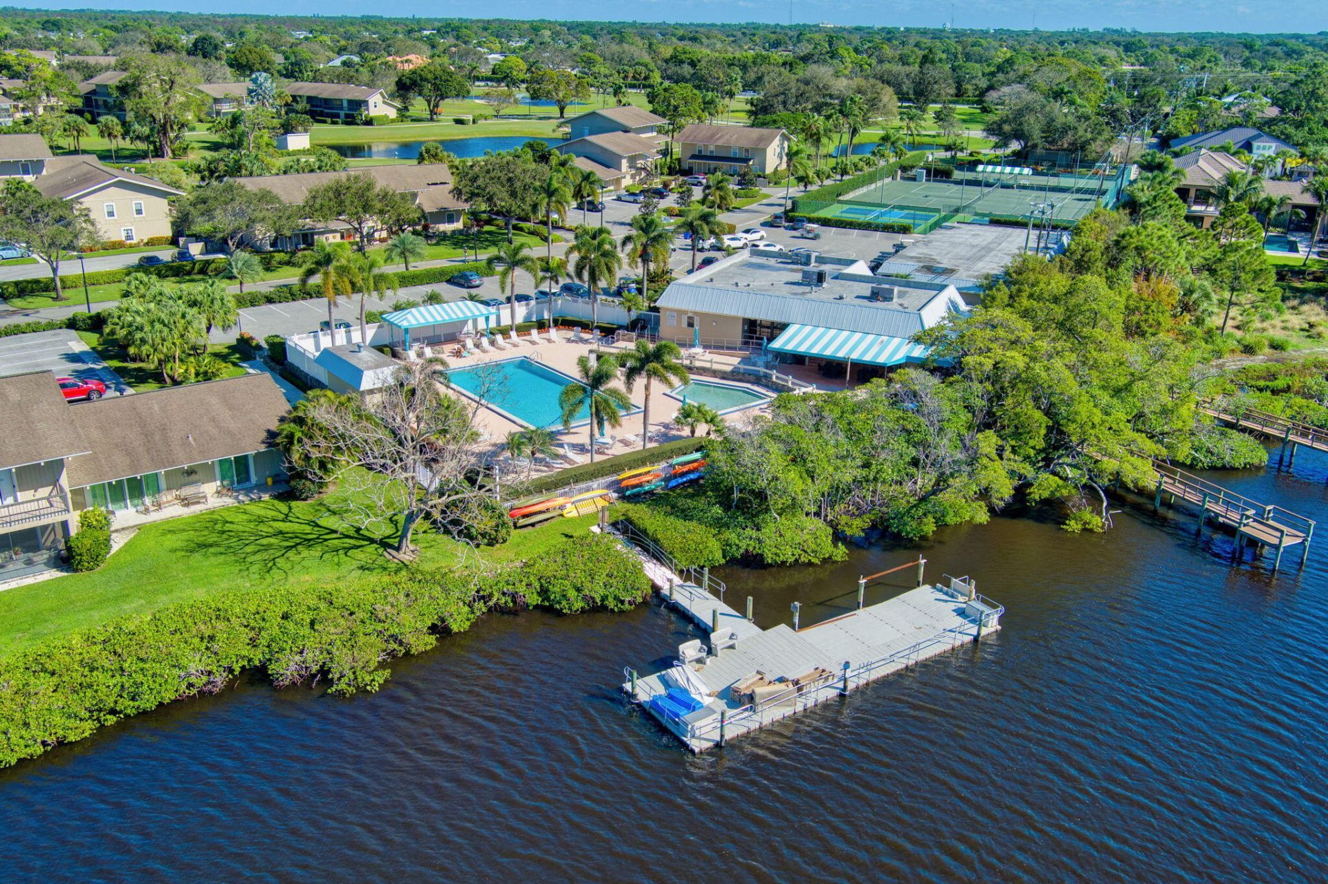 18350 SE Wood Haven Lane, Unit F, Jupiter, FL 33469 Photo