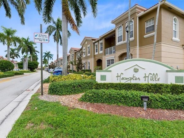 5754 HAMPTON HILLS Boulevard, Unit 5754, Tamarac, FL 33321
