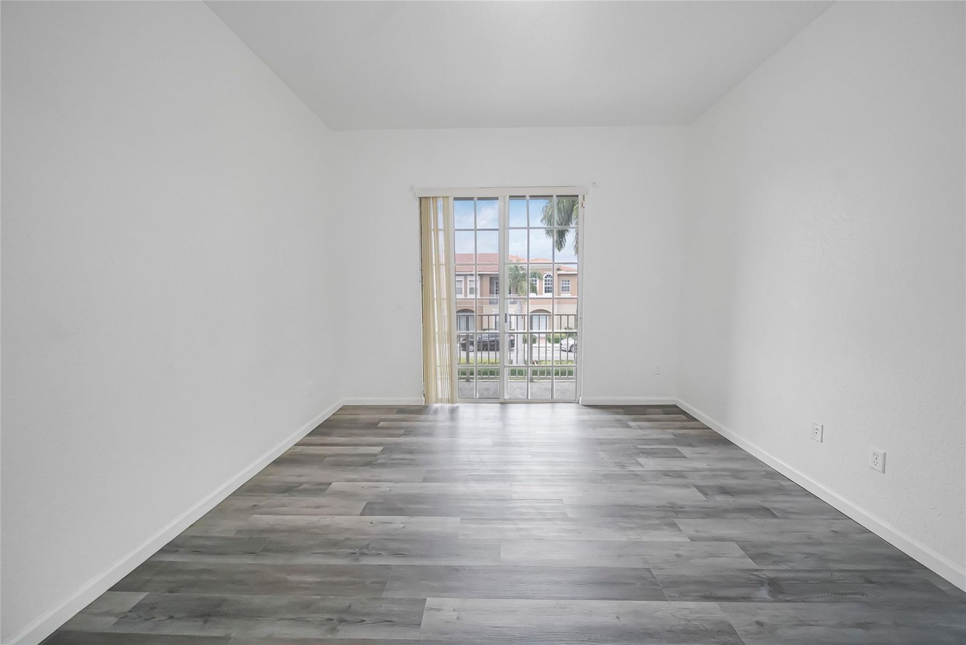 5754 Hampton Hills Boulevard, Unit 5754, Tamarac, FL 33321 Photo