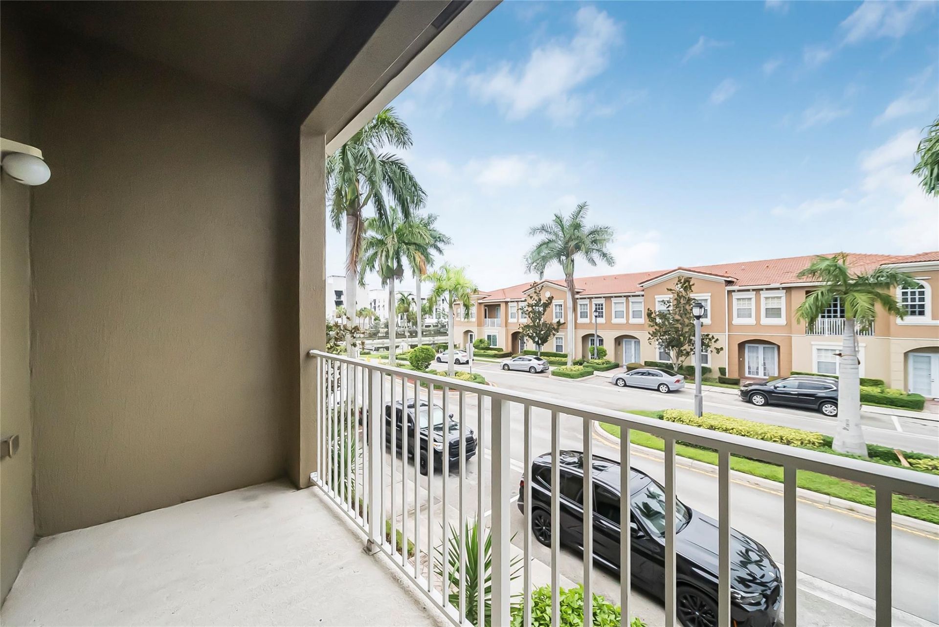 5754 Hampton Hills Boulevard, Unit 5754, Tamarac, FL 33321 Photo