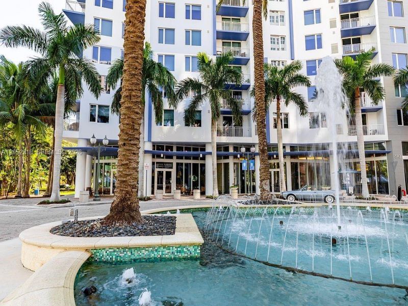7661 NW 107th Ave, Unit 609, Doral, FL 33178 Photo