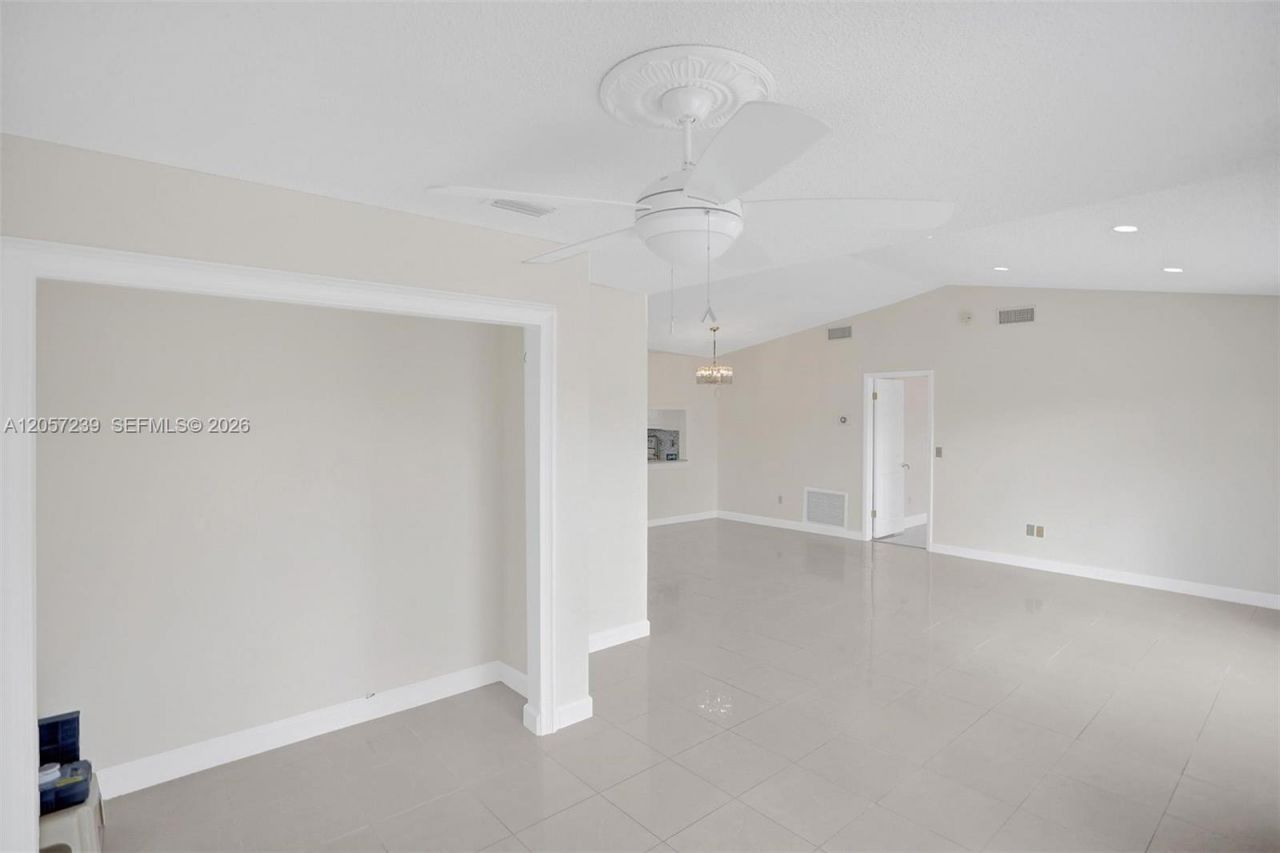 11529 SW 133rd Ter , Miami, FL 33176 Photo