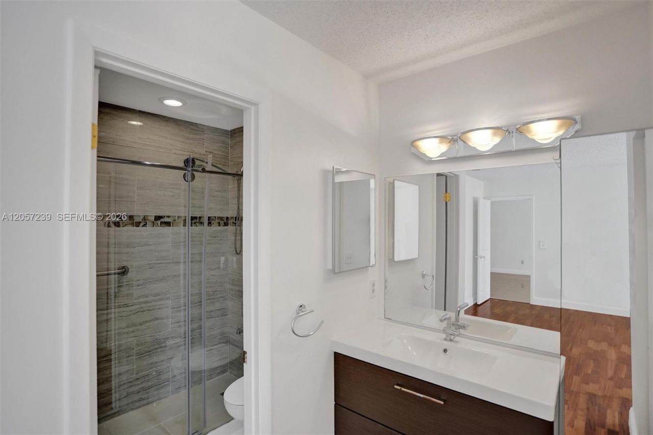 11529 SW 133rd Ter , Miami, FL 33176 Photo