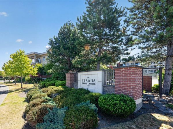 6310 McRobb Ave , Unit #206, Nanaimo, BC V9V 1W8