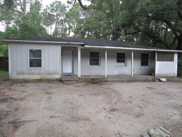 2553 Farnell Drive , Mobile, AL 36605