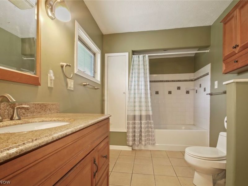 225 Boston Street , Washingtonville, OH 44490 Photo 9