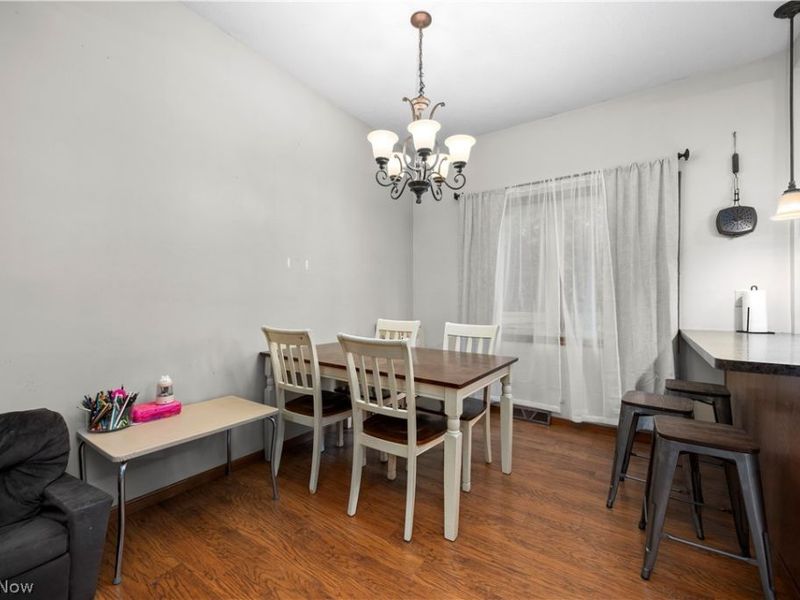 823 Willow Hollow Court, Amherst, OH 44001 Photo 10