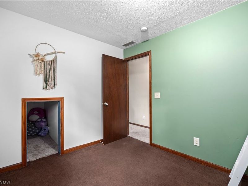 823 Willow Hollow Court, Amherst, OH 44001 Photo 21