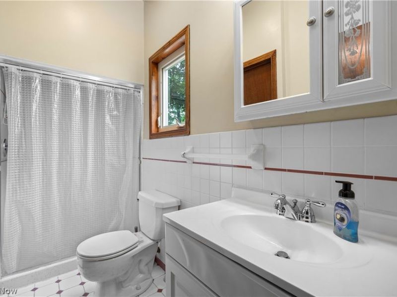 823 Willow Hollow Court, Amherst, OH 44001 Photo 33
