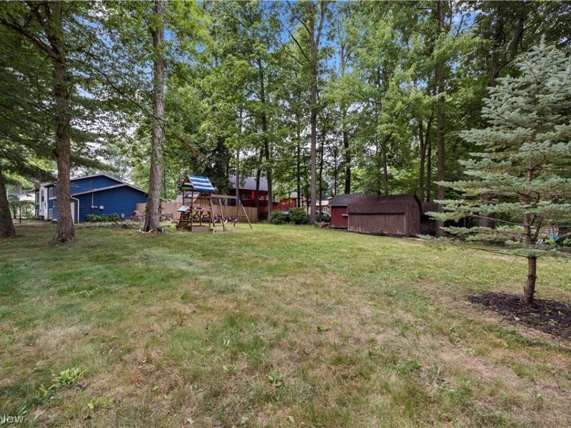 823 Willow Hollow Court, Amherst, OH 44001 Photo 35