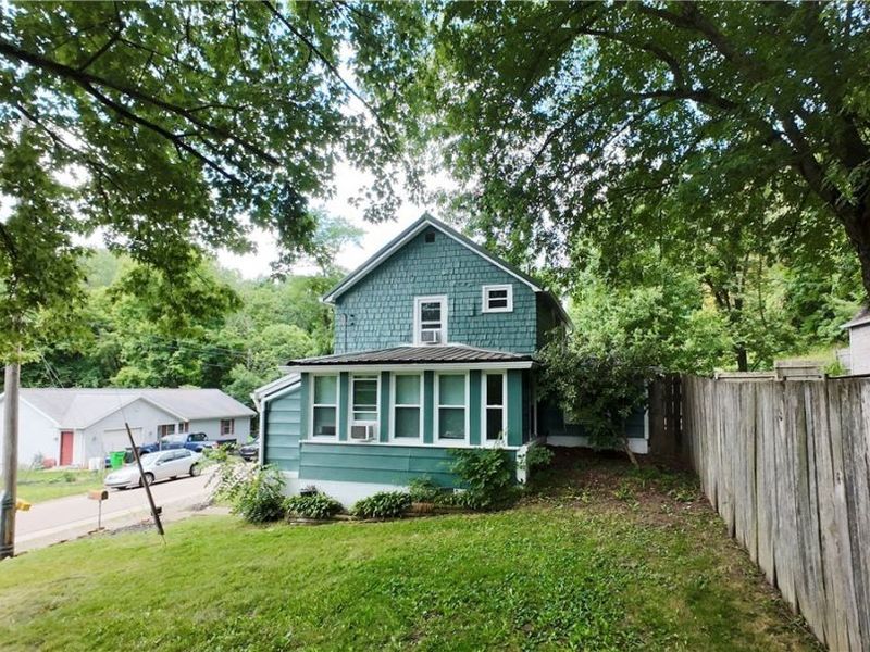733 Critchfield Street, Millersburg, OH 44654 Photo 3