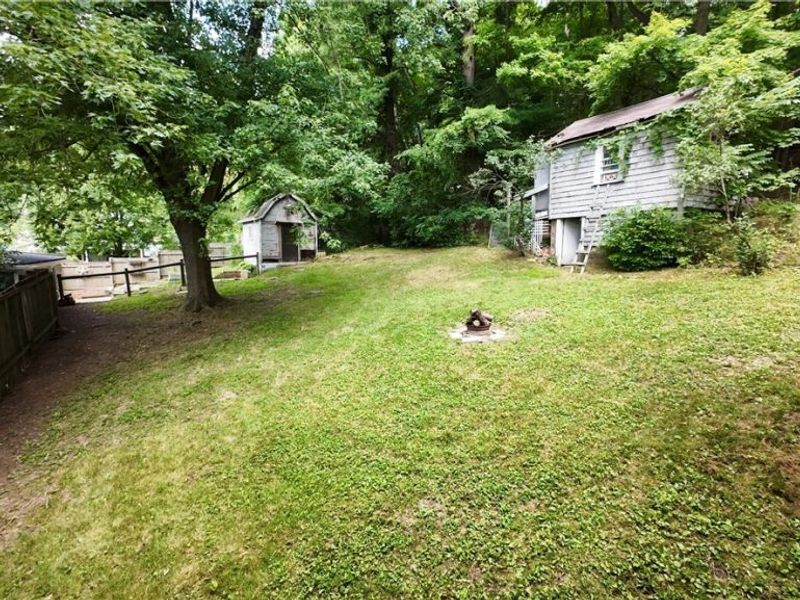 733 Critchfield Street, Millersburg, OH 44654 Photo 8