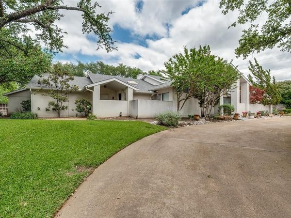 6715 Glenhurst Drive , Dallas, TX 75254