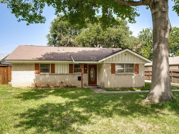 412 Franklin Drive , Euless, TX 76040