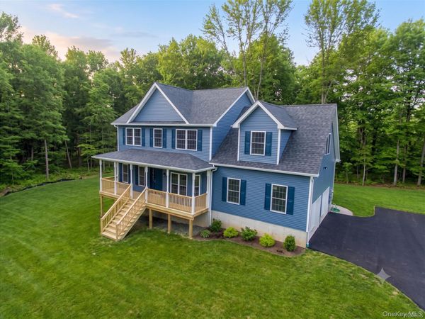 5 Harrier Ridge Drive , Wallkill, NY 12589