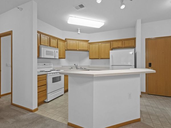 410 New Age Circle, Unit 212, Verona, WI 53593