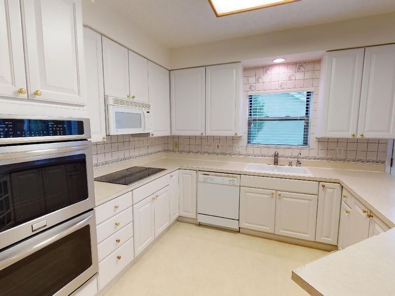 6498 Ringsend Court , Dublin, OH 43016 Photo 17
