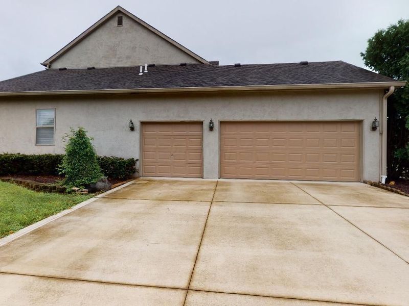 6498 Ringsend Court , Dublin, OH 43016 Photo 2