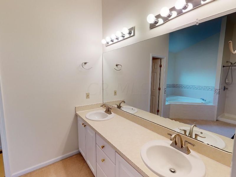 6498 Ringsend Court , Dublin, OH 43016 Photo 33
