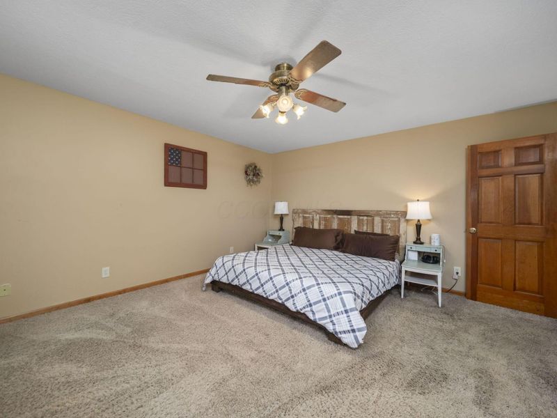 4658 W Ford Road, Ashville, OH 43103 Photo 10