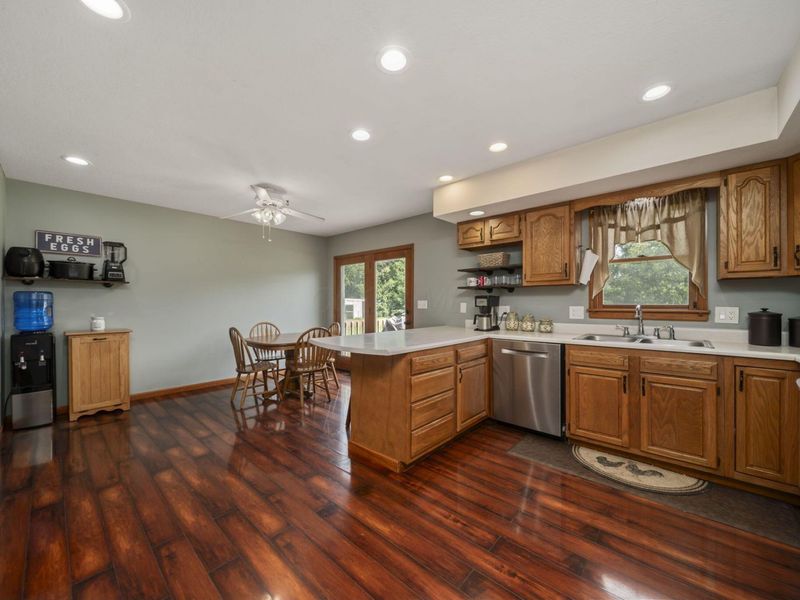 4658 W Ford Road, Ashville, OH 43103 Photo 3