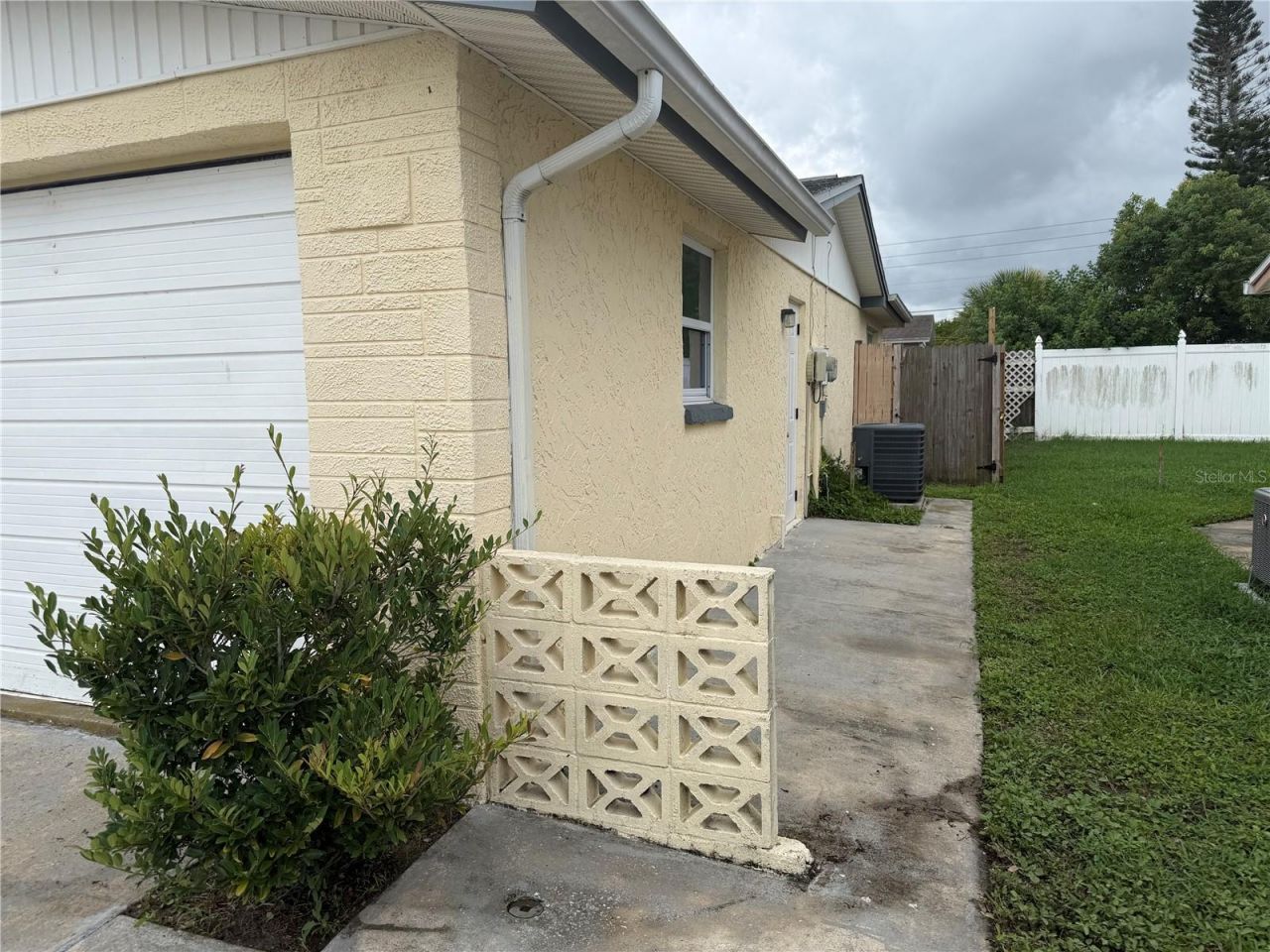 3908 Baden Drive , Holiday, FL 34691 Photo