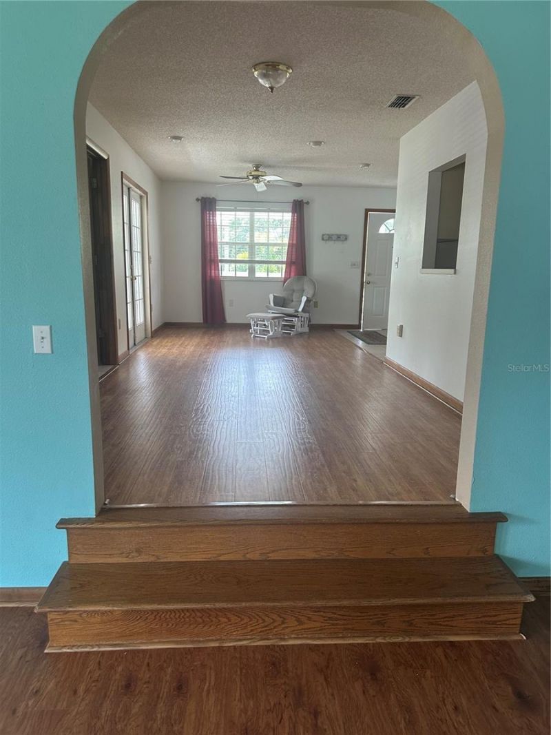 12055 Murray Avenue, Largo, FL 33778 Photo