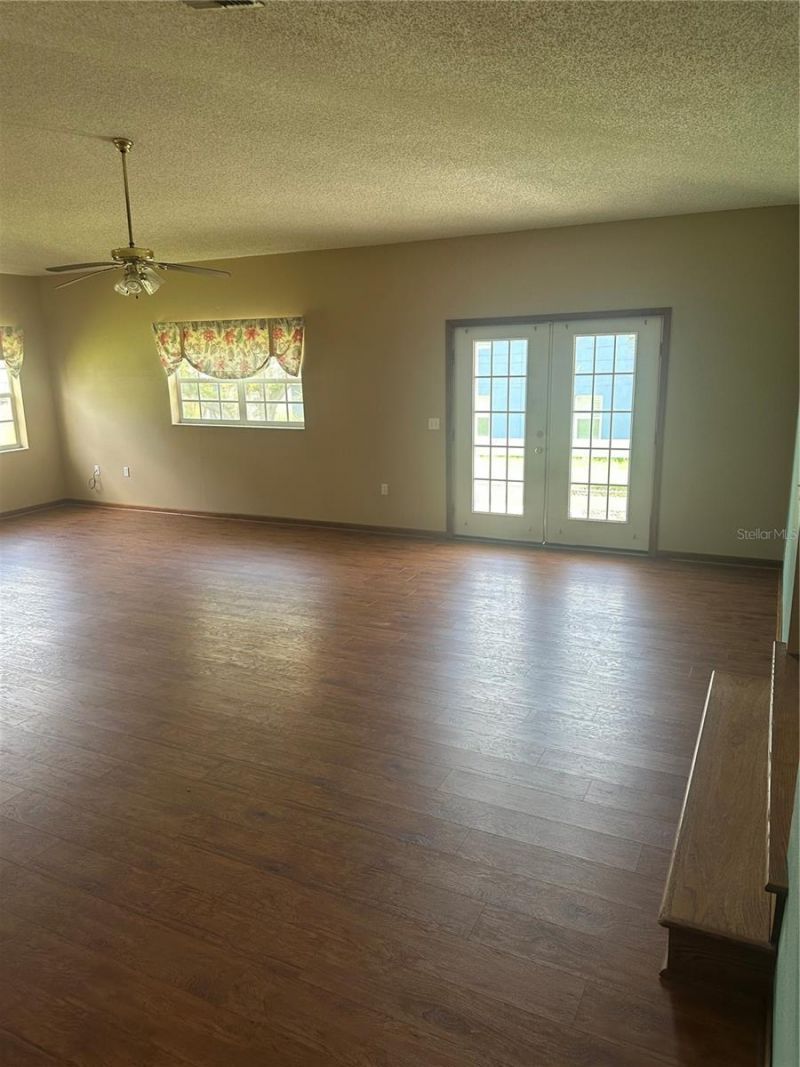 12055 Murray Avenue, Largo, FL 33778 Photo