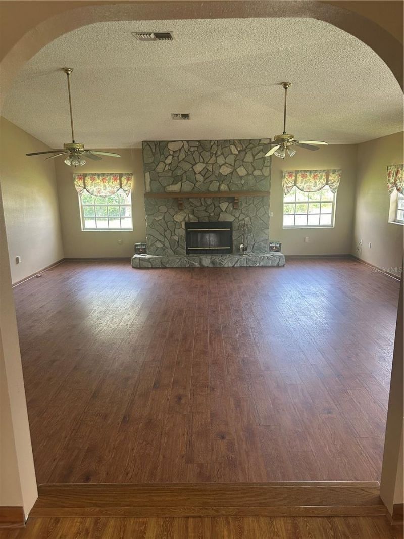 12055 Murray Avenue, Largo, FL 33778 Photo