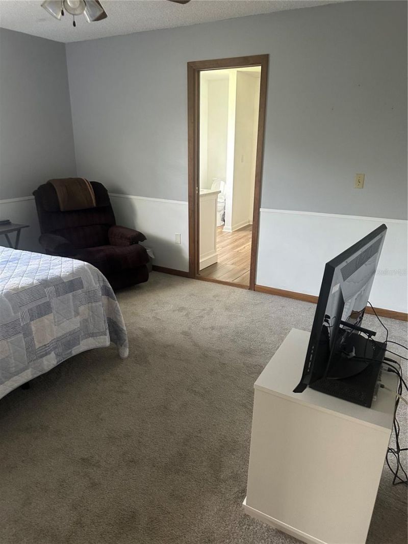12055 Murray Avenue, Largo, FL 33778 Photo