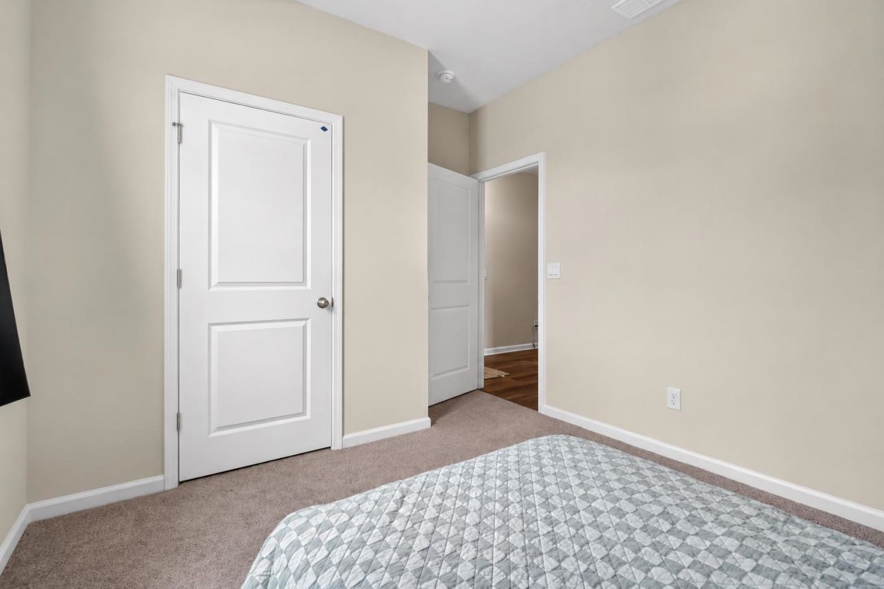 416 Bearskin Ct.  Photo 11