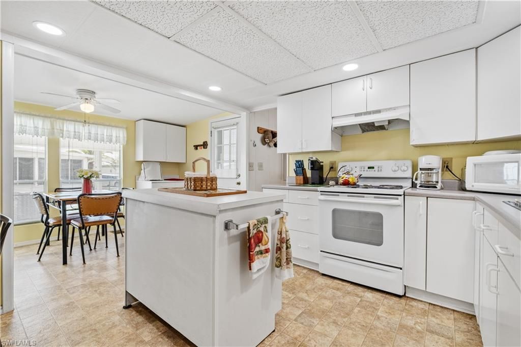 203 Harvest Ln, North Fort Myers, FL 33917 Photo