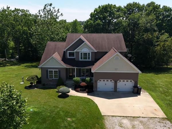 1140 Meadowview Drive, Willard, OH 44890