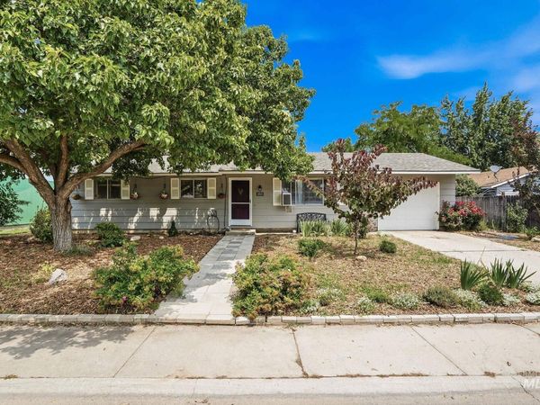 1218 W Chateau, Meridian, ID 83646