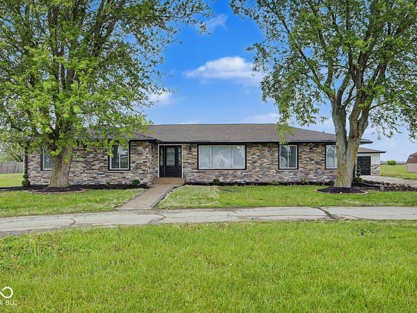 2612 E Michigantown Road , Frankfort, IN 46041
