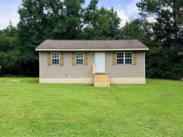 3621 Laos Dr., Tupelo, MS 38801