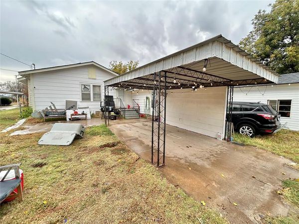 518 S Penn Avenue, Mangum, OK 73554