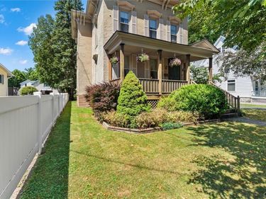 222 W Walnut Street , Oneida, NY 13421