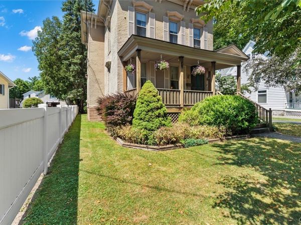 222 W Walnut Street , Oneida, NY 13421
