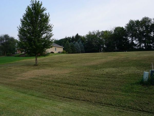 334 Rockside Drive , Dixon, IL 61021
