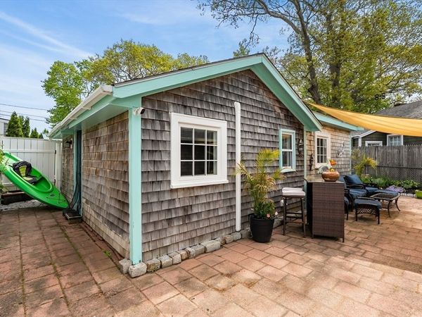 13 Woodland Cir, Unit 2, Wareham, MA 02571