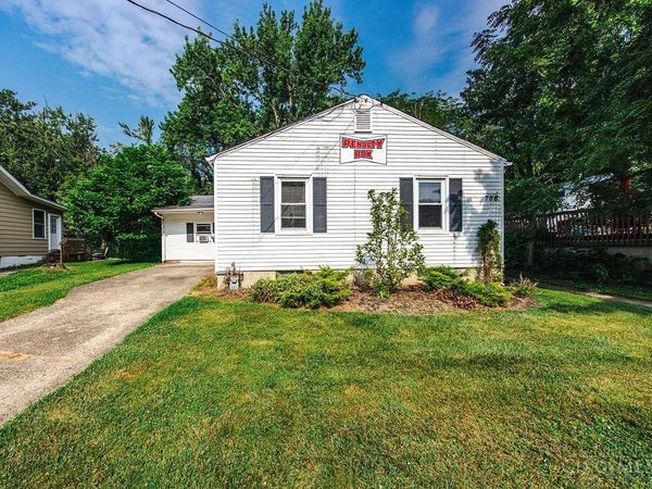 706 S Campus Avenue, Oxford, OH 45056