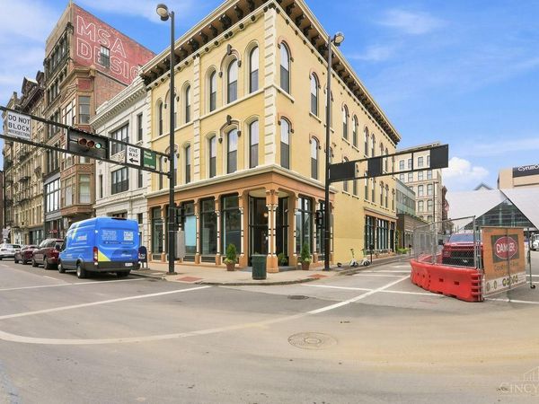 411 Plum Street, Unit 203, Cincinnati, OH 45202