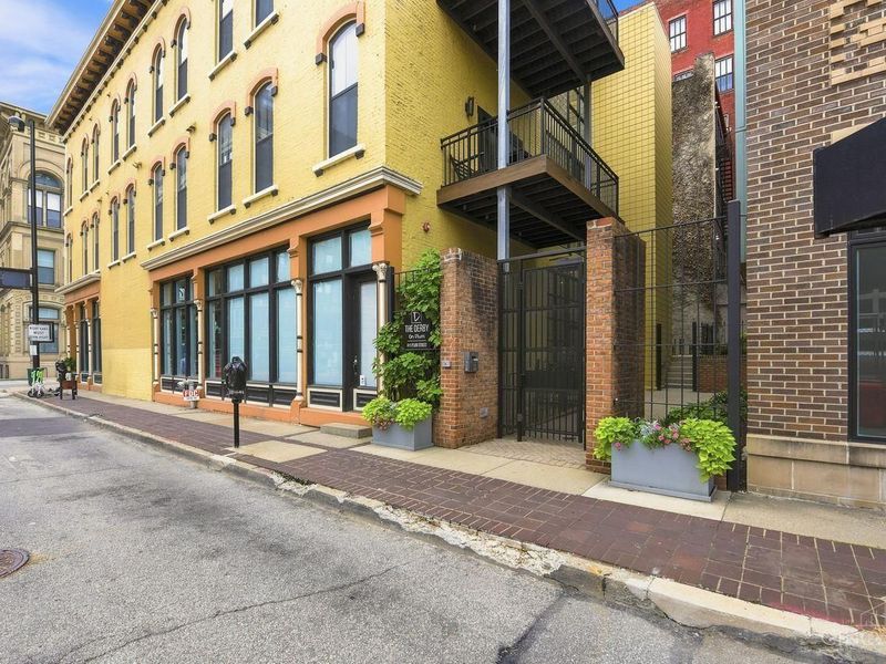 411 Plum Street, Unit 203, Cincinnati, OH 45202 Photo 2