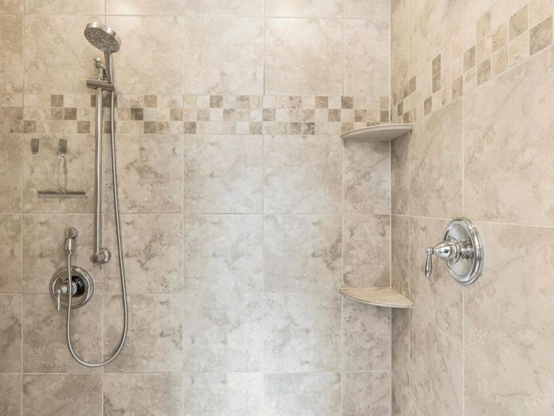 951 Volterra Lane, Cincinnati, OH 45206 Photo 60