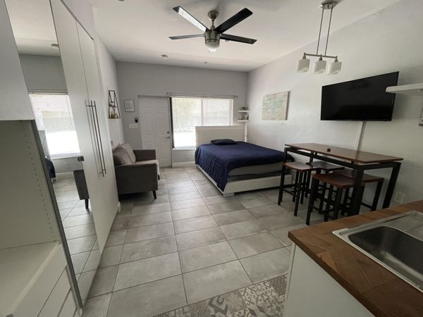 824 NE 4TH Street, Unit 2, Fort Lauderdale, FL 33301