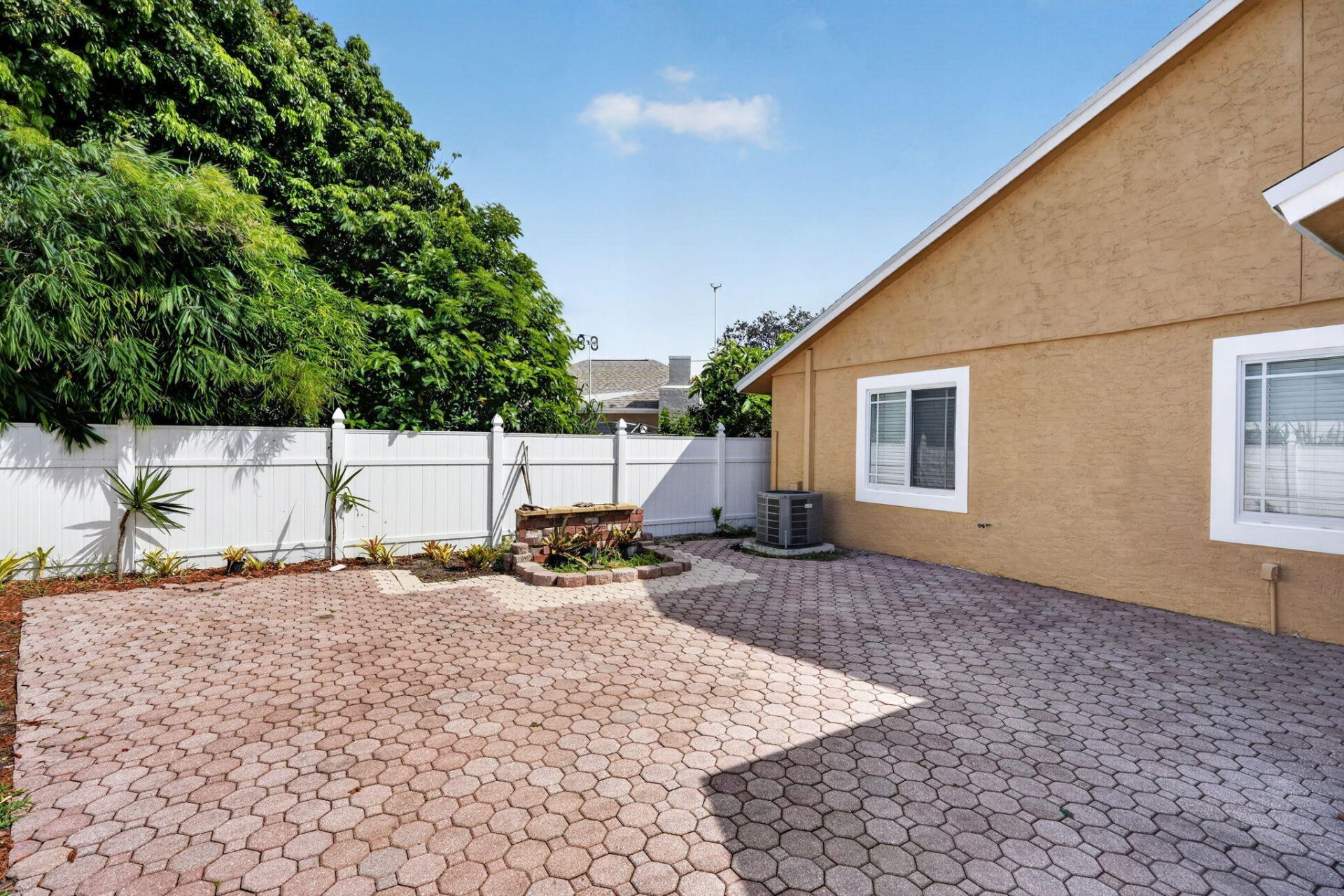 166 Raintree, Jupiter, FL 33458 Photo