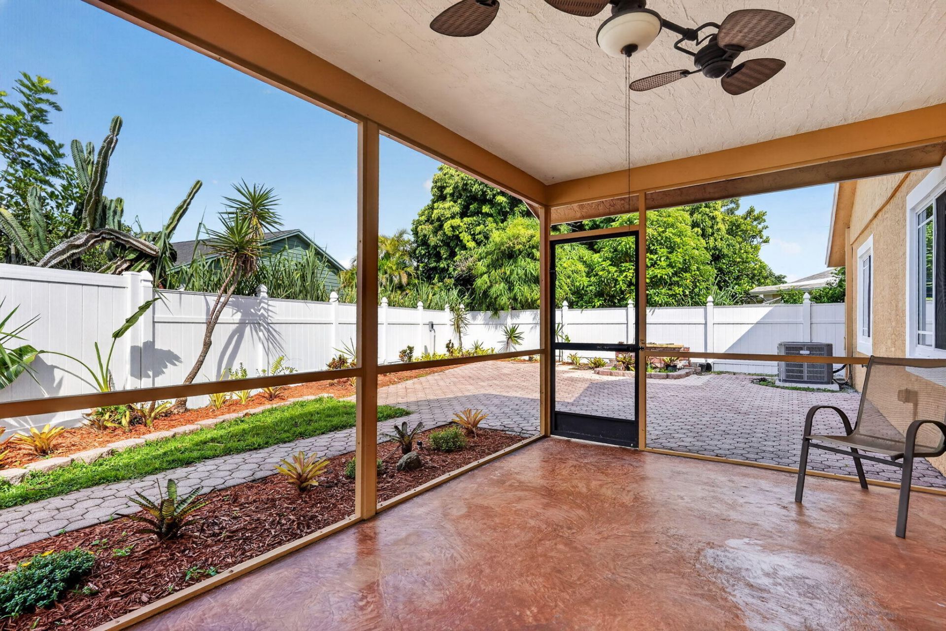 166 Raintree, Jupiter, FL 33458 Photo