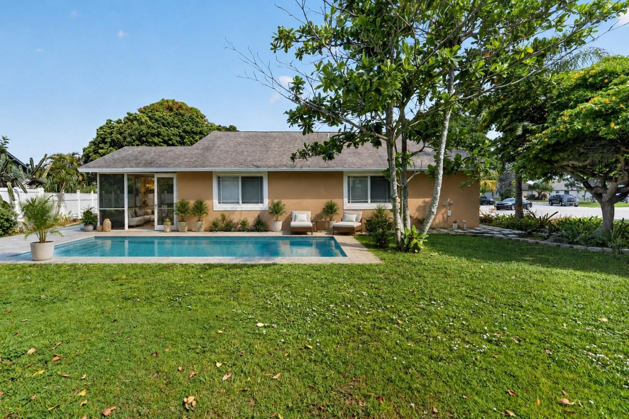 166 Raintree, Jupiter, FL 33458 Photo